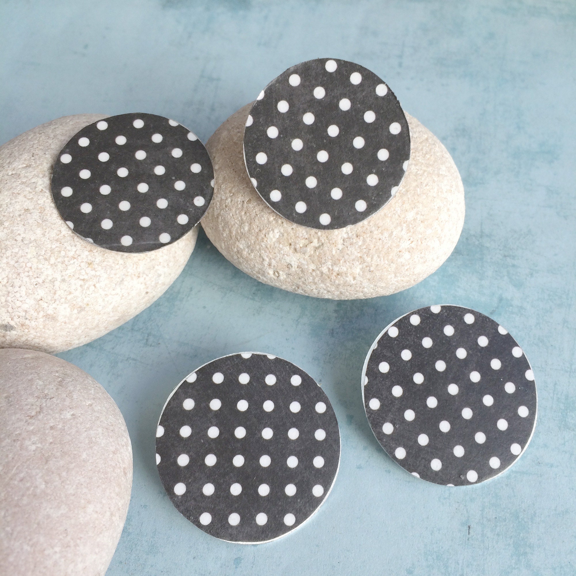 Polka dots paper earrings