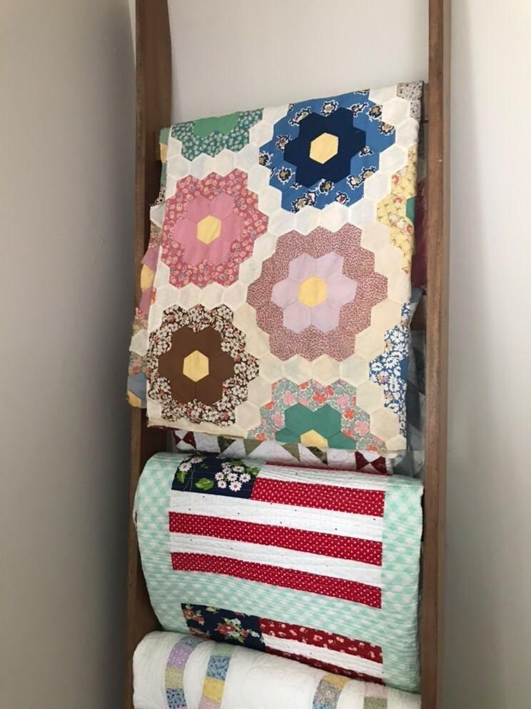 Alissas vintage hexie quilt find