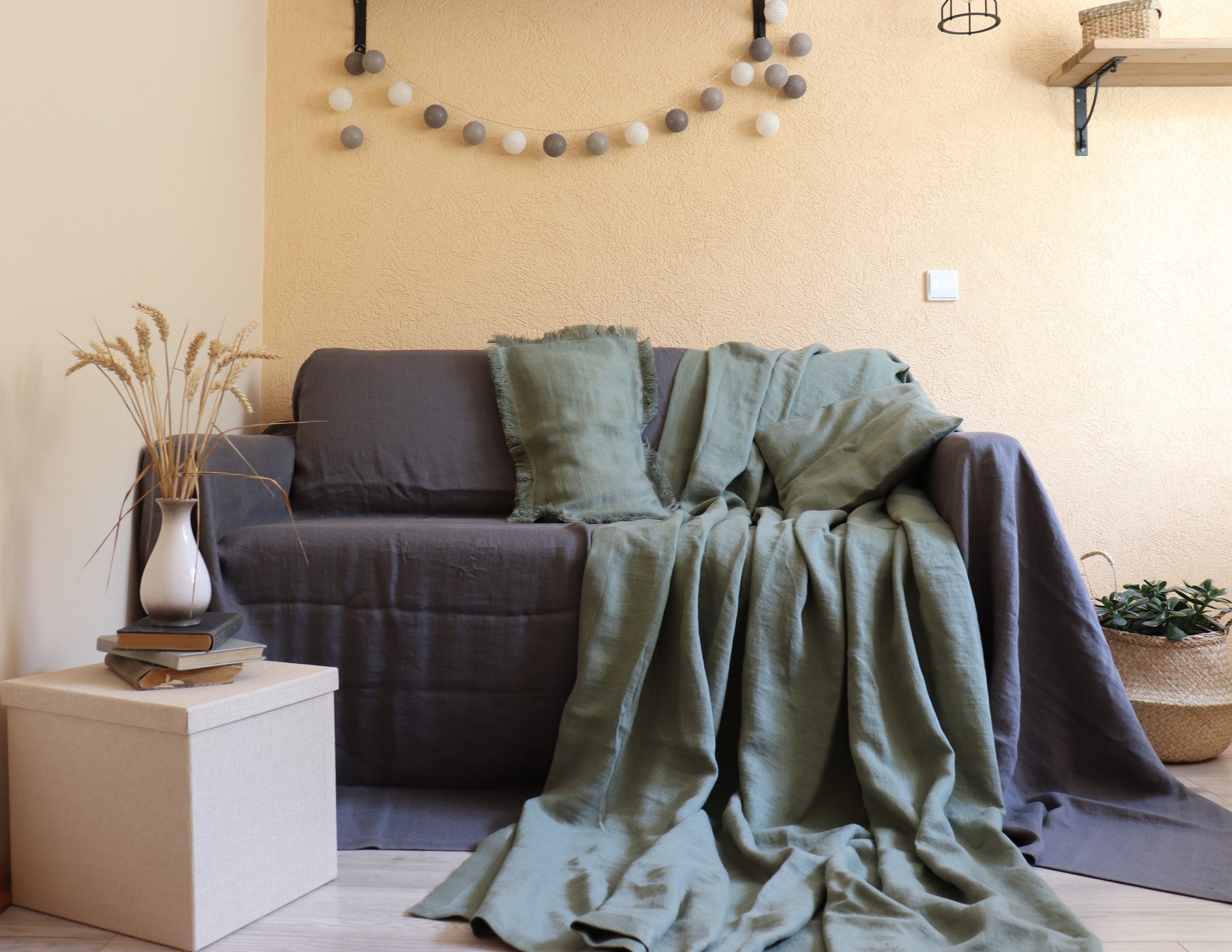 <https://www.mydearlinen.com/listing/1149641182/sage-green-linen-throw-blanket-natural>