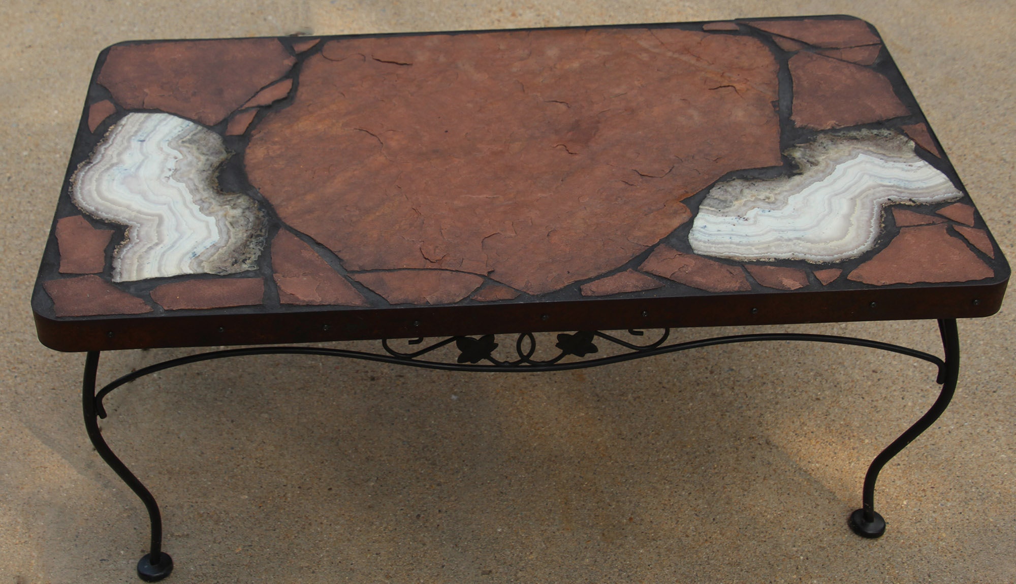 Sowbelly agate coffee table on a recycled base