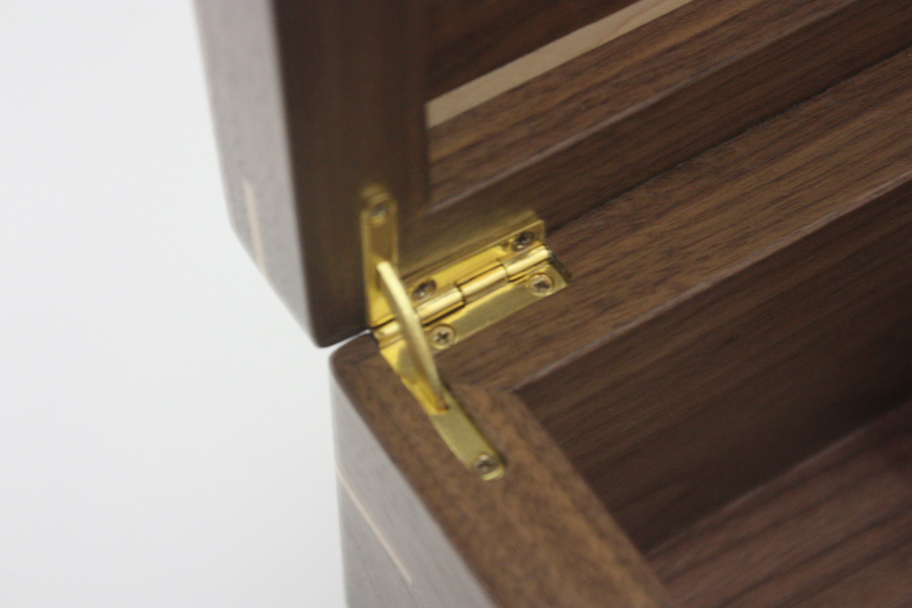 Quadrant Hinge