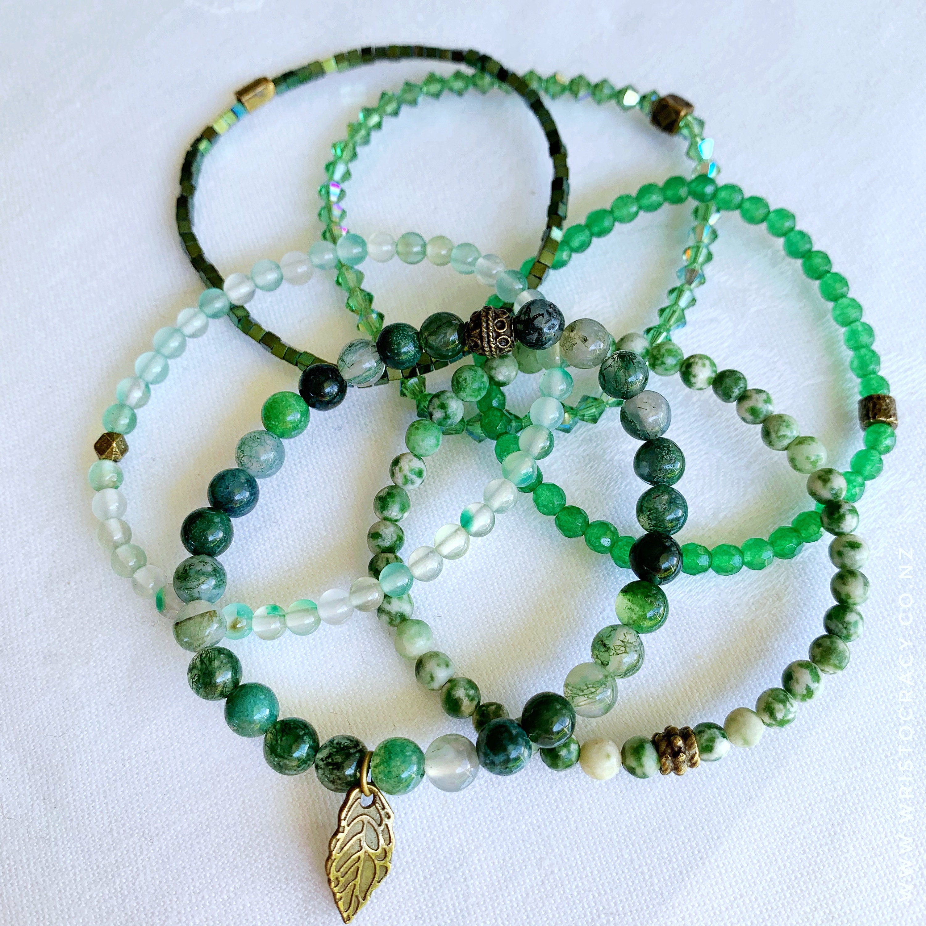 Today, I’ve finally managed to get the single green 💚 bracelets up on the Wristocracy website so head on over there (link in Bio above). Prices start from $15. Sorry it has taken so long ... the bad back is slowing me down a little bit, but I had some Physio today so hopefully should be on the improve soon enough. I will look at adding the single Sodalite 💙 and Amethyst 💜tomorrow so if your keen keep a look out. I really hope you like the added flexibility of being able to add to your collections ... and depending on how popular they are I will look to add more ...