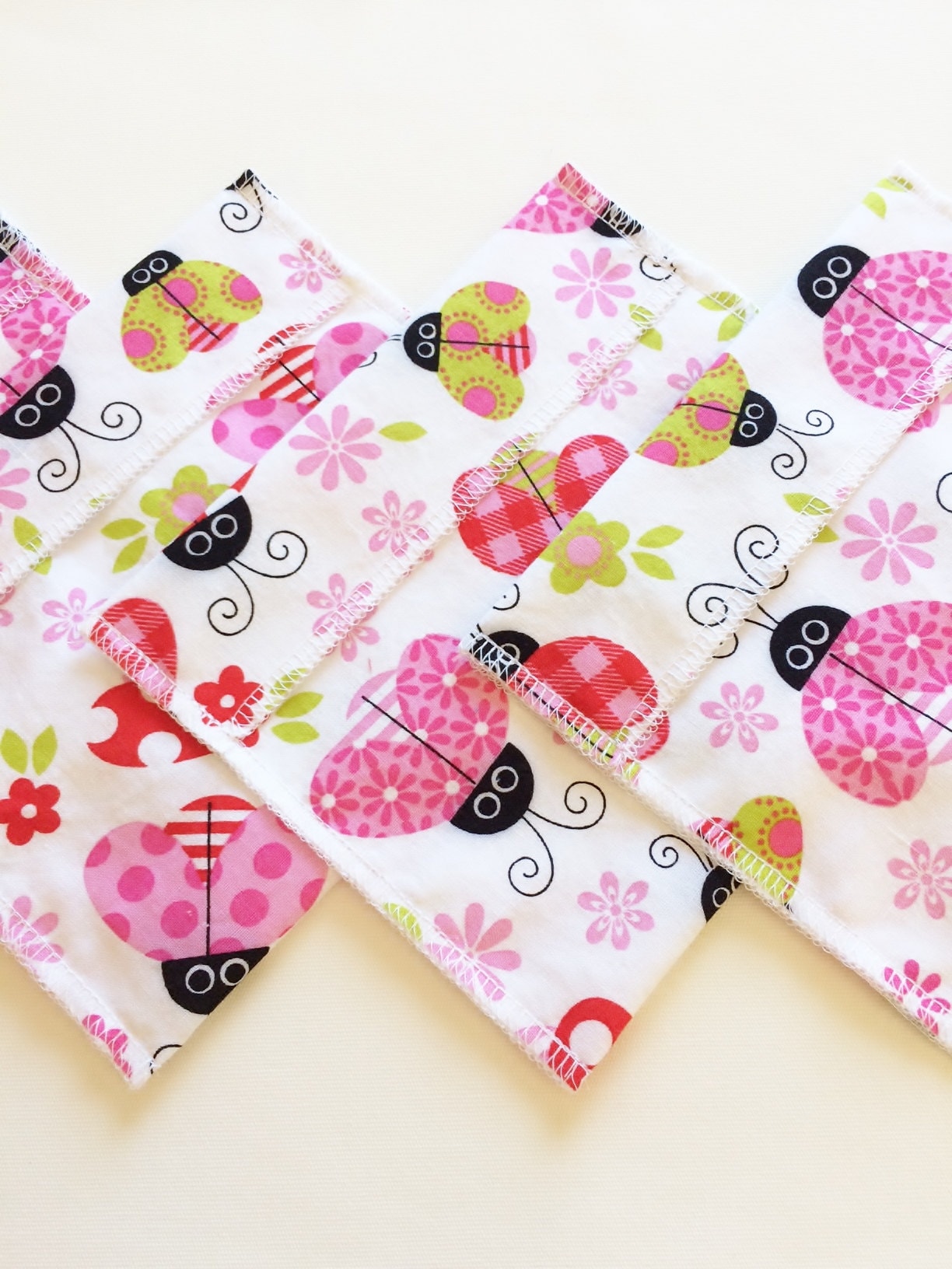 GiftsandHomeDecorUS Ladybugs Sandwich bags and snack bags, ready to ship