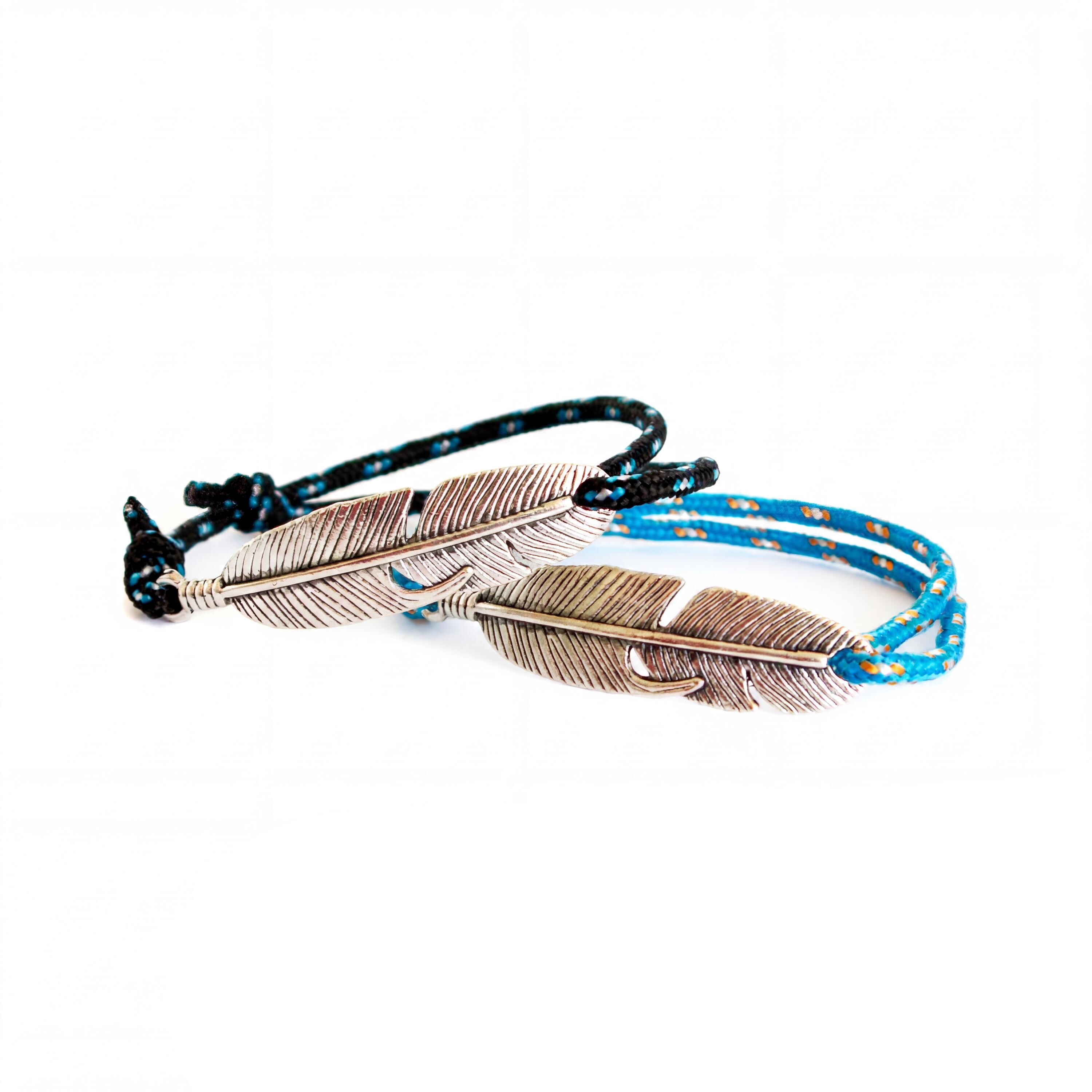 Adjustable sliding knot rope bracelet design allowing secure fit for all wrist sizes, combining comfort, durability, and outdoor-ready functionality.