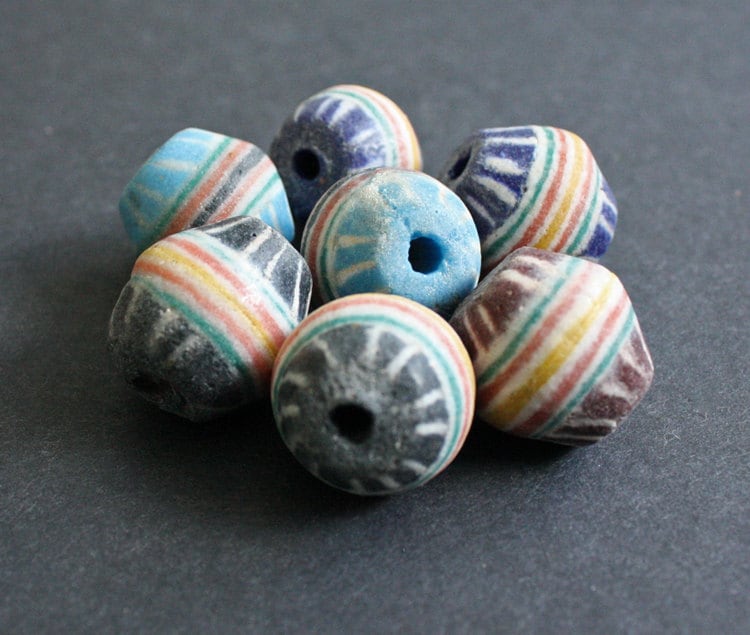 bi-cone powder glass beads