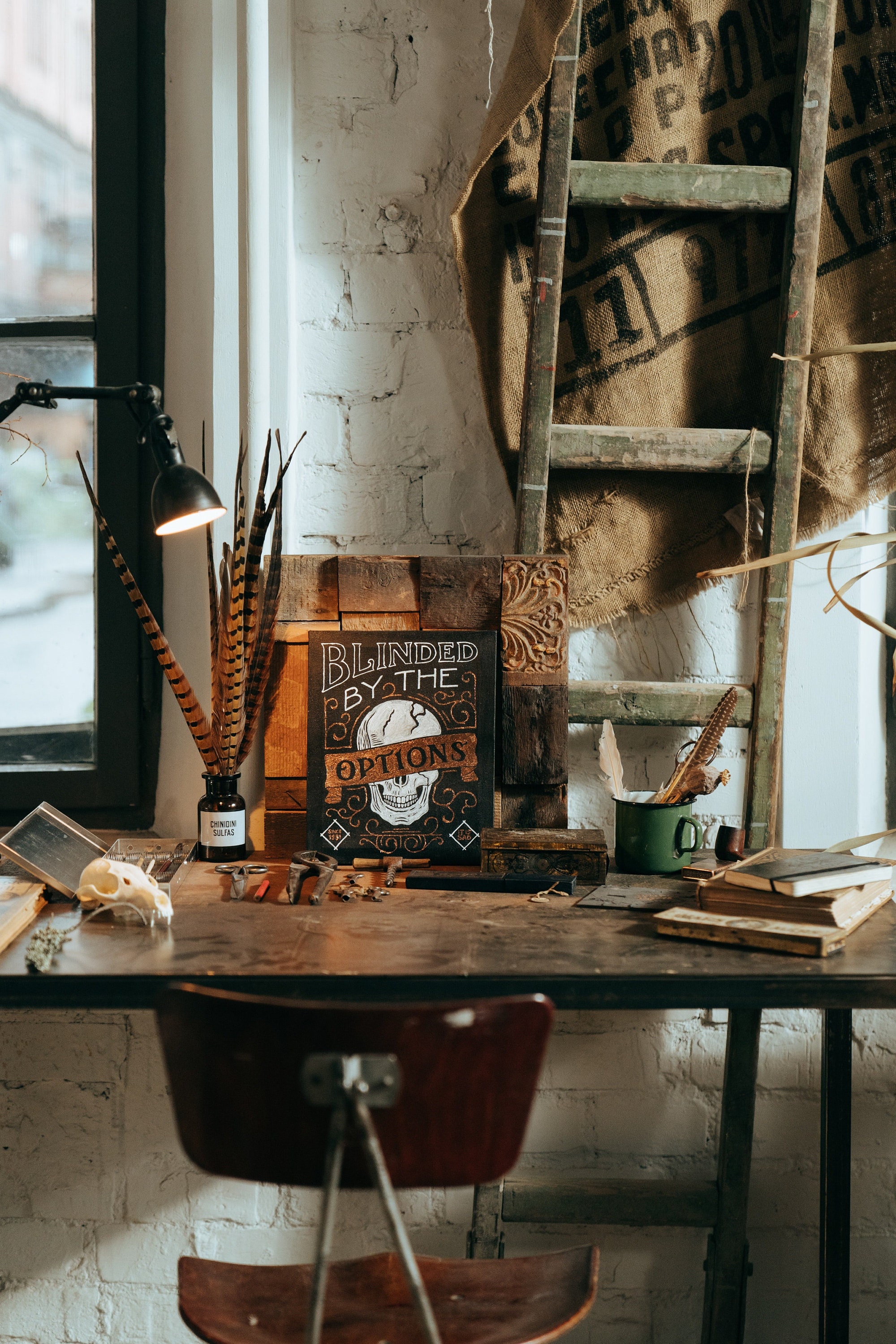 Photo by cottonbro studio: https://www.pexels.com/photo/brown-wooden-table-with-brown-wooden-chair-5095889/