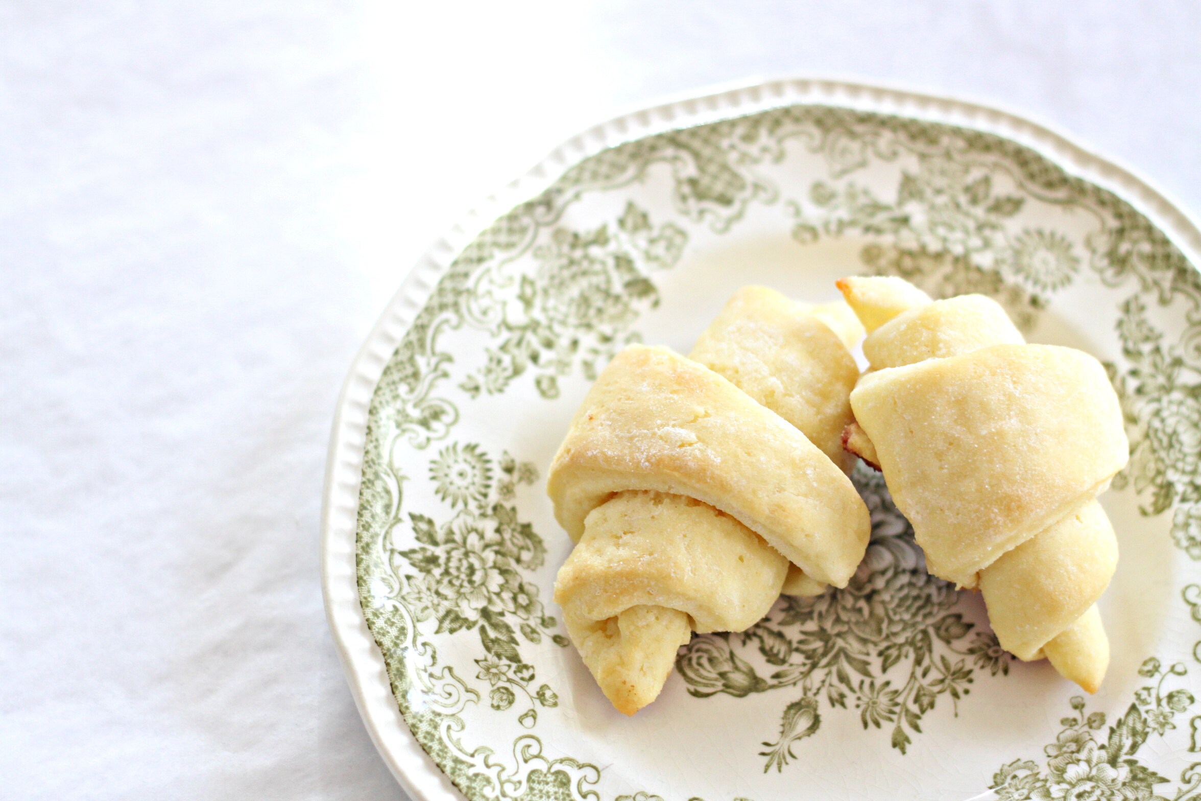 Gluten free rolls that are light and fluffy