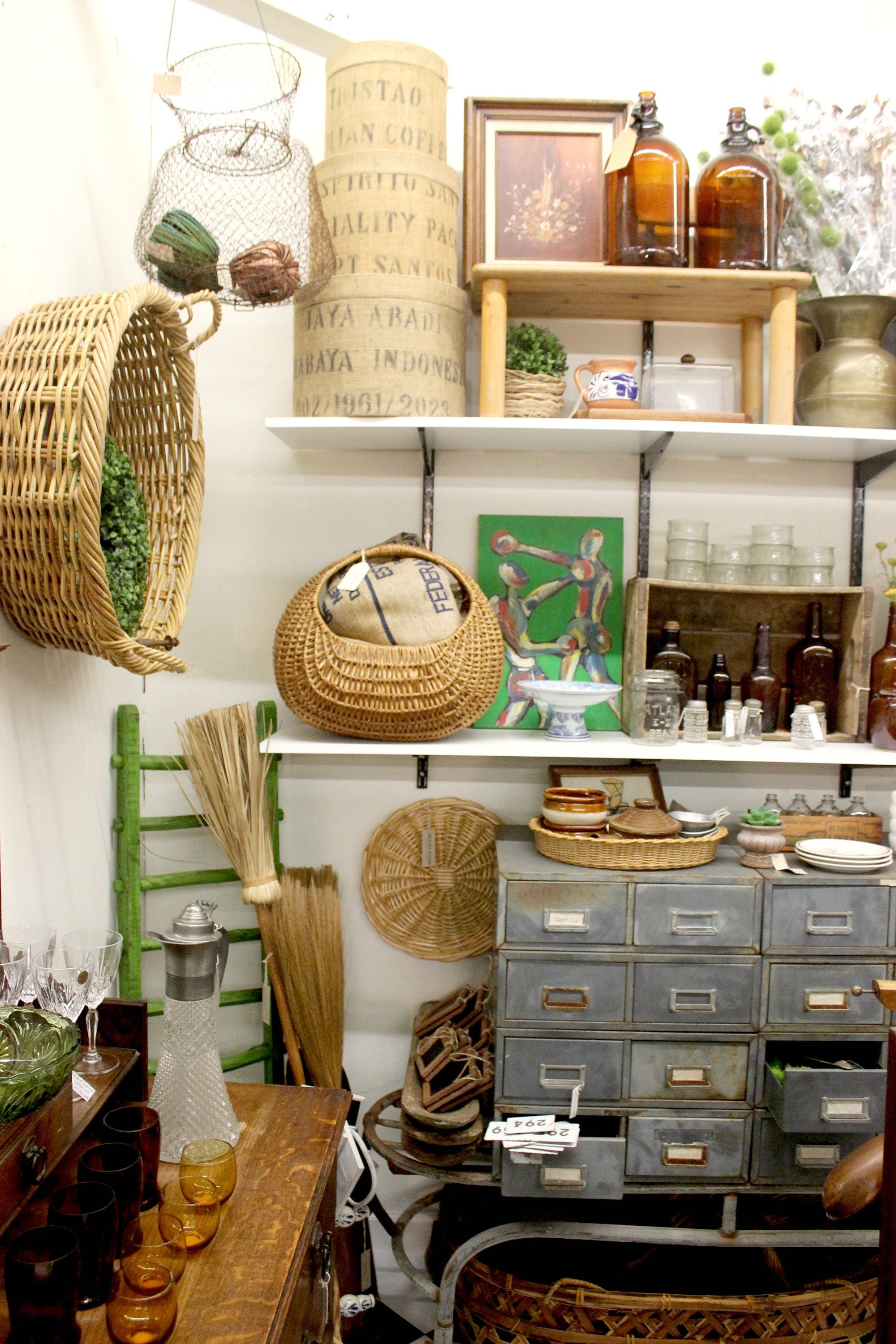Mendez Manor Vintage/Pomona Antique Mart