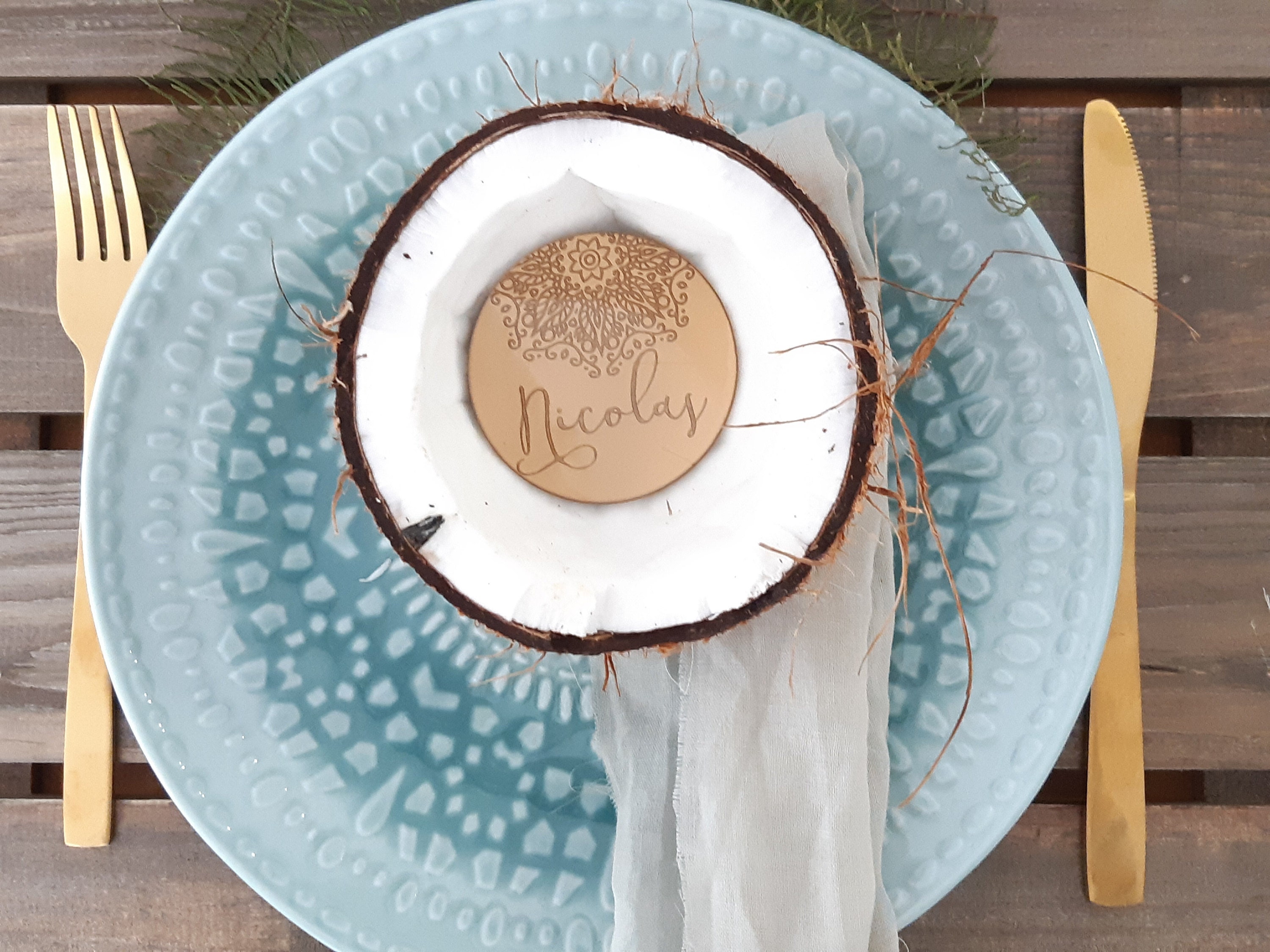 Acrylic place cards gold mandala