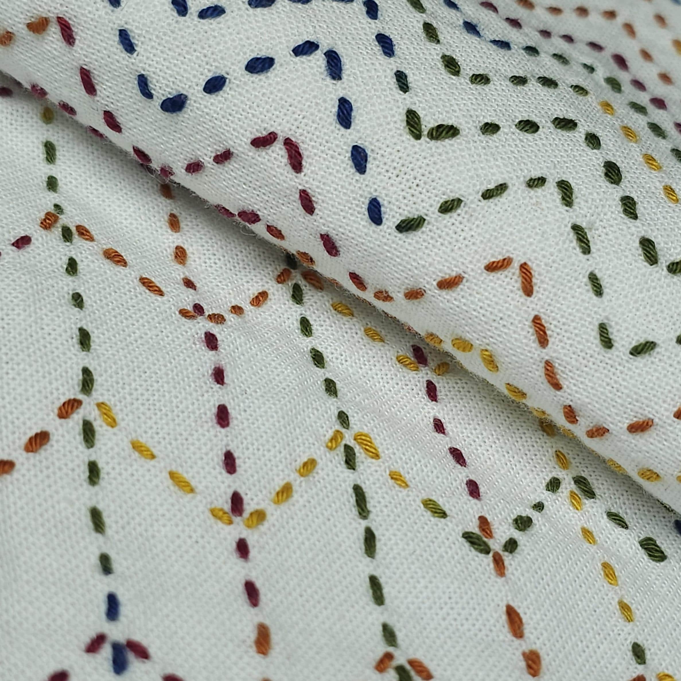 closeup of hanafukin arrow pattern with variegated sashiko thread #304