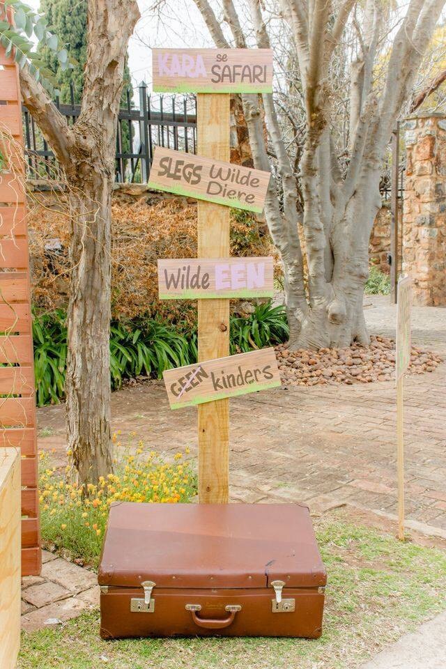 Safari Drive-By Party | Safari Drive By birthday | safari party ideas | Safari birthday party | drive by party ideas | Drive by Birthday Ideas | Drive by party decorations | Drive by Party decor | Safari Cake | Little Printables Shop