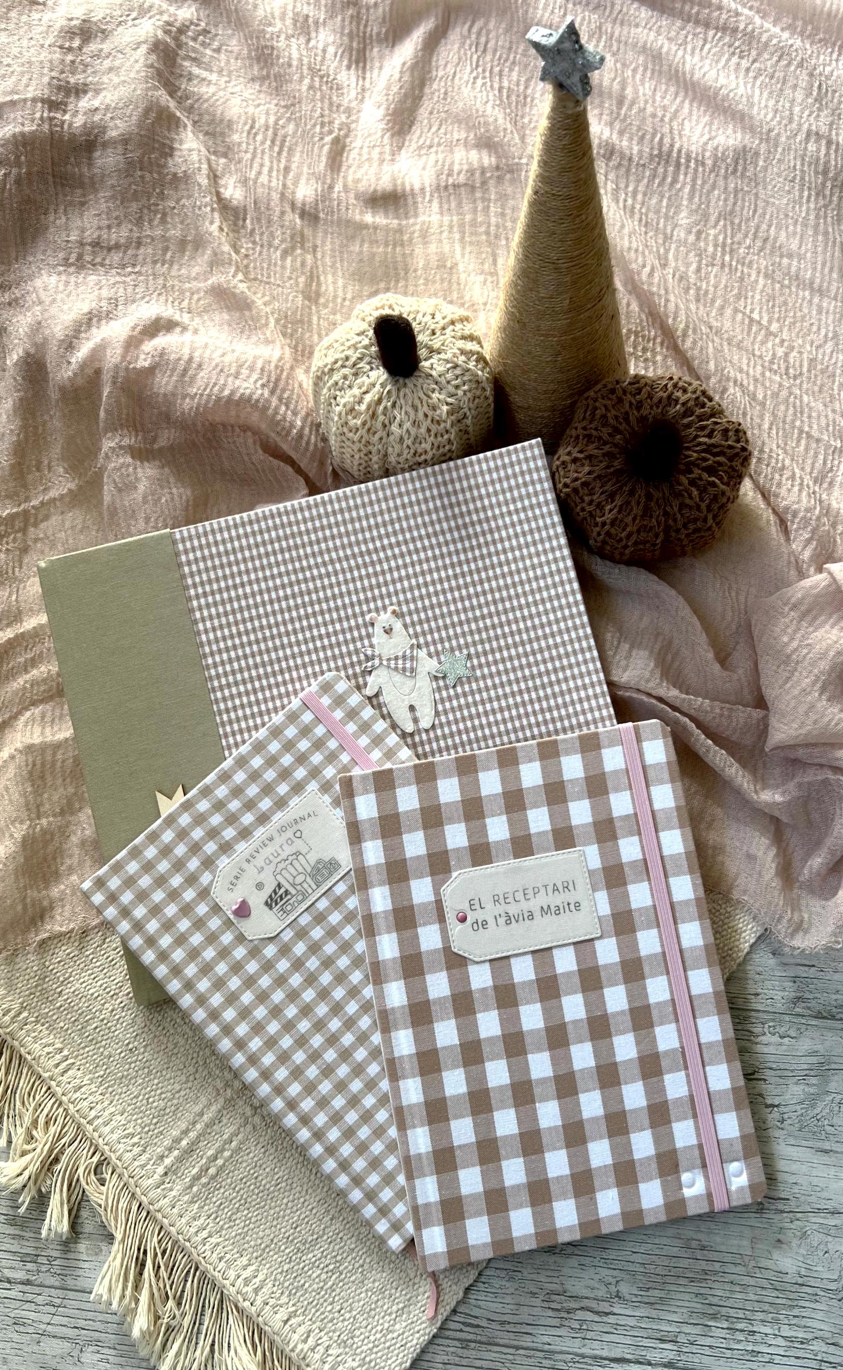 Esta Navidad, con los journals y recetarios de b-paper, regala creatividad, organización y magia, ¡mucha magia!.