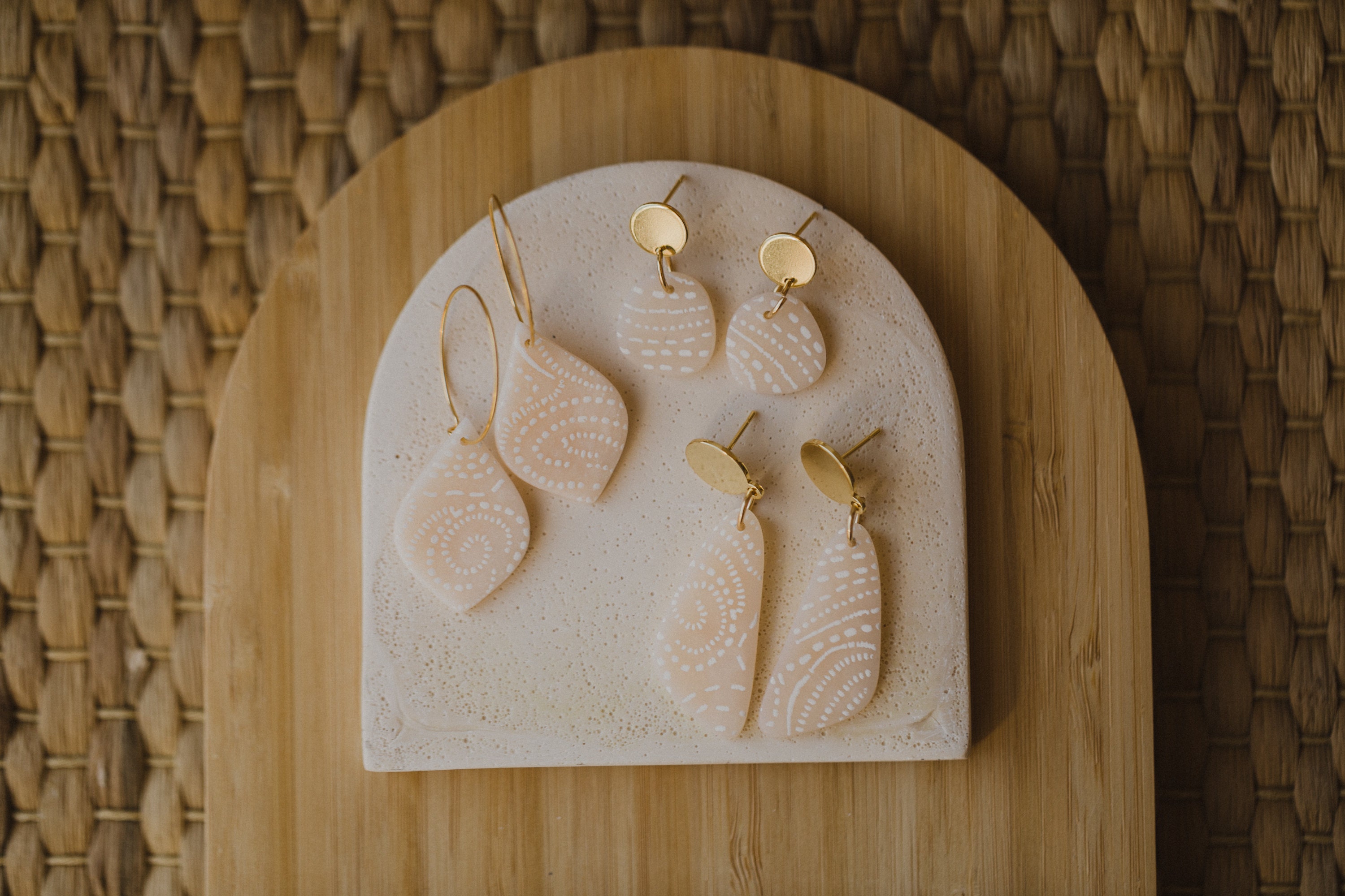 weiße Ohrringe, Brautschmuck, Hochzeitsohrringe