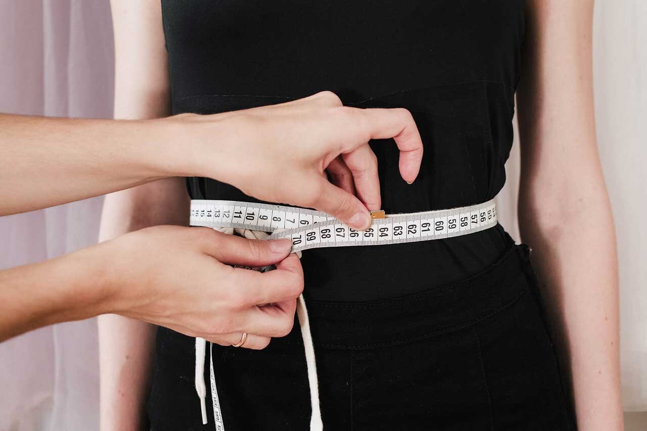 How to take measurements to sew a wedding dress_ WAIST