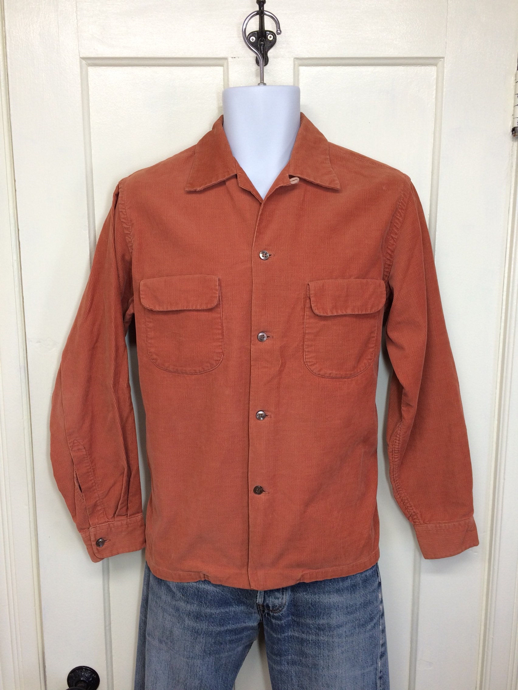 1940s dusty rose salmon pink color corduroy loop collar shirt by Towncraft Deluxe, size medium