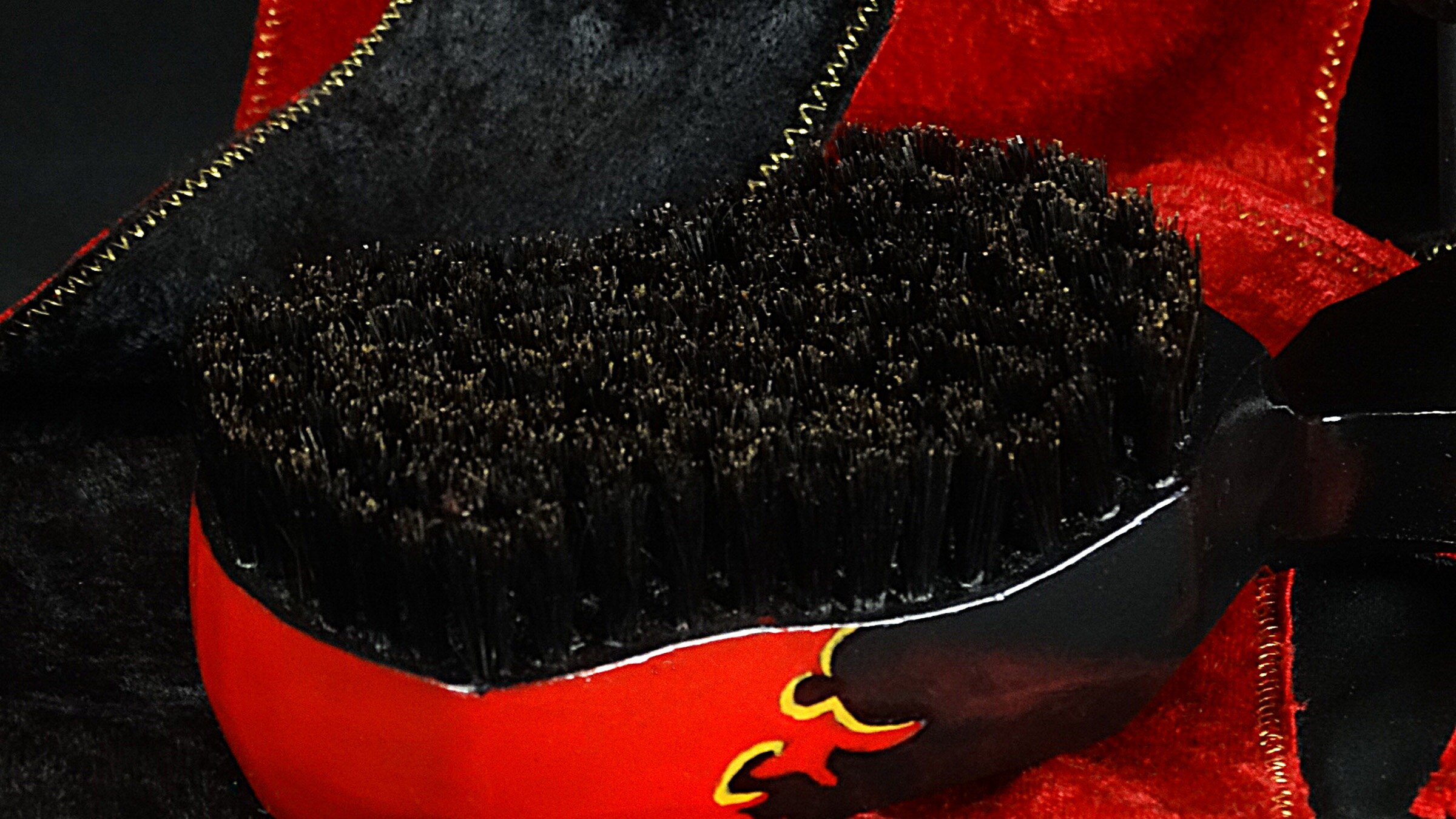 https://www.kingmonkeyproducts.store/listing/594211742/king-scorpion-360-wave-brush-12-row