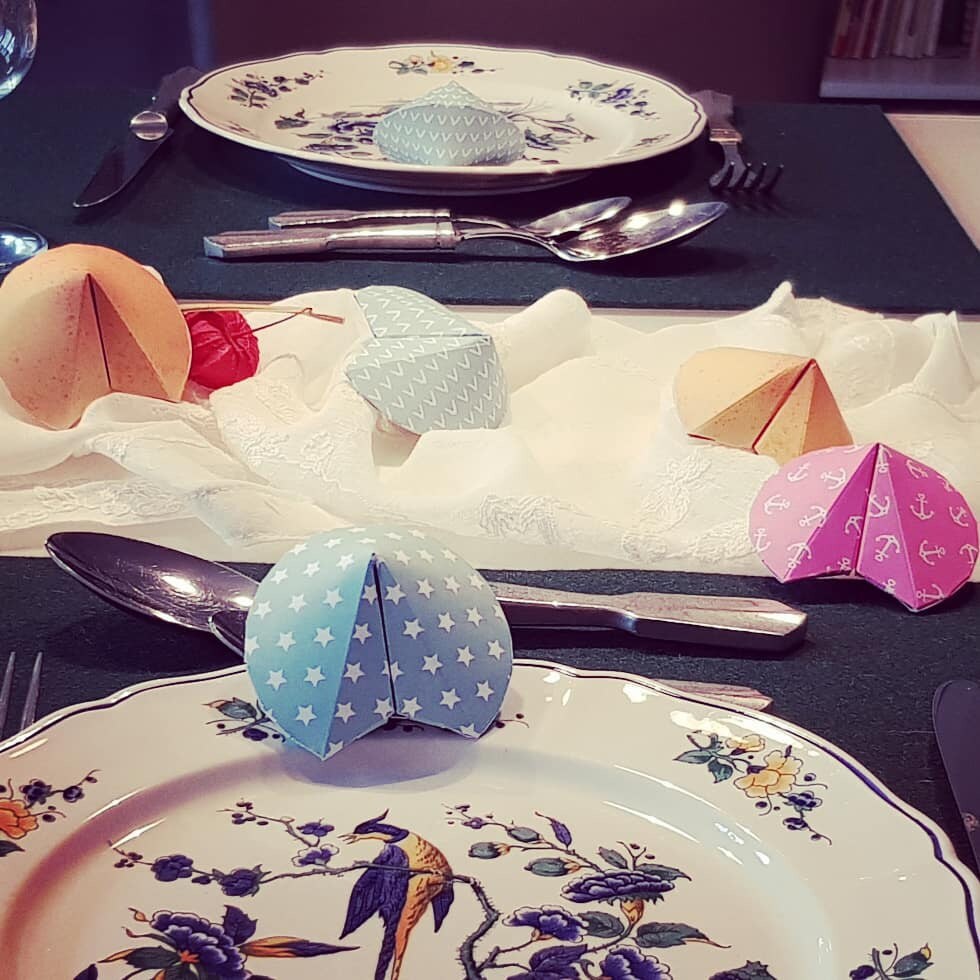 Gedeckte Tafel mit Glüx Cookies