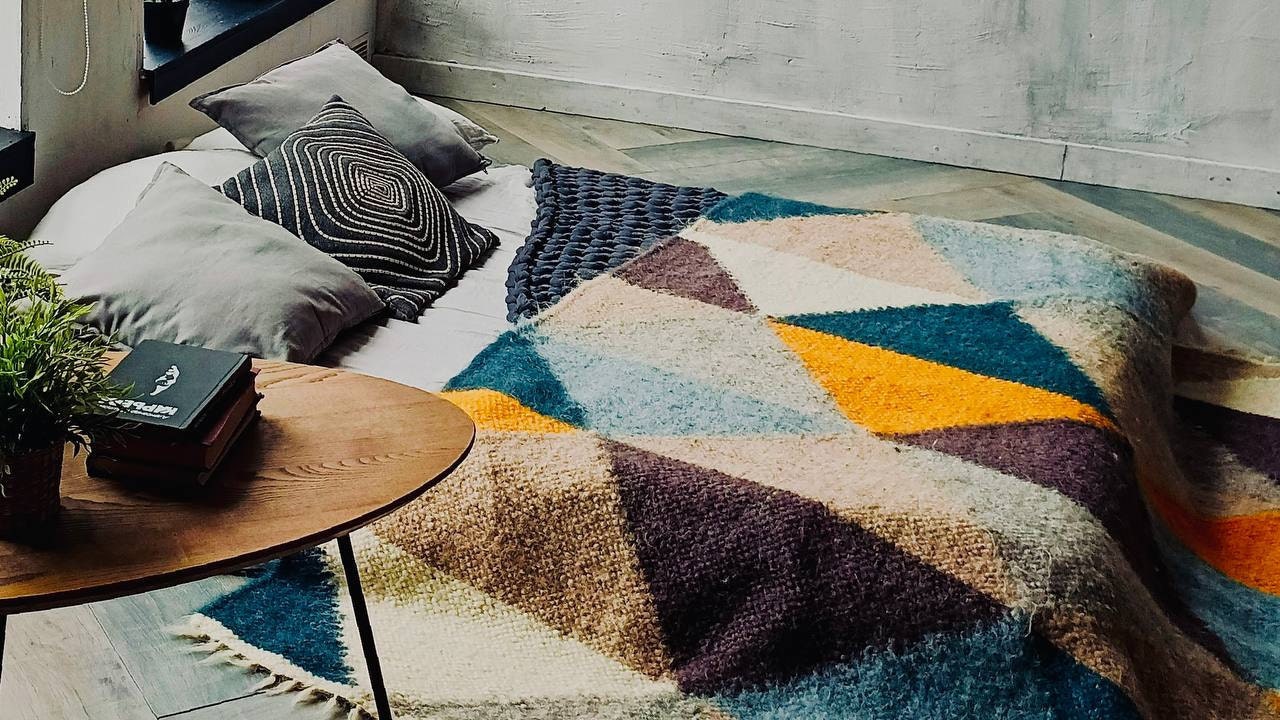 Diving into Dopamine Decor: Crafting Vibrant Interiors with Style