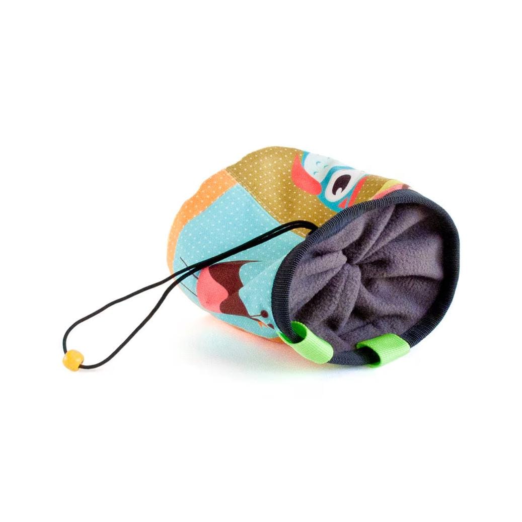 Nadamlada handmade climbing chalk bag with durable fabric and adjustable waist belt
