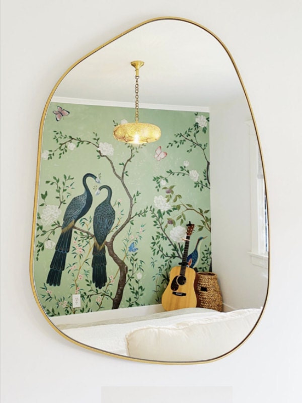 Unique mirror