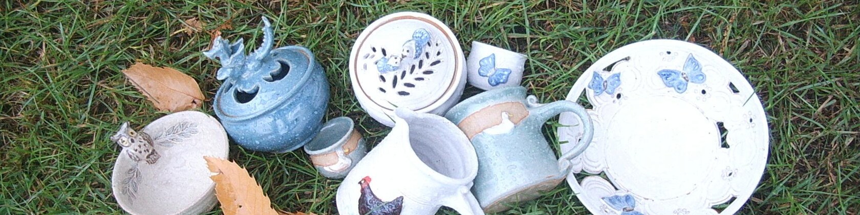 PAINT YOUR OWN DRAGON Pottery Kids Craft Activity 12cm X 11cm