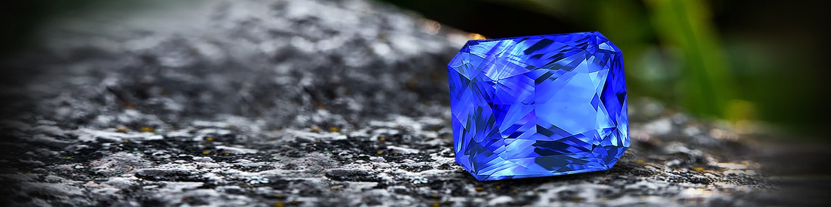 Reddish blue shop sapphire