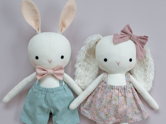 Achetez en gros Jouet De Poupée Lapin Ballerine En Peluche, Peluche Peluche Lapin  Lapin De Pâques Jouet Pour Enfants Chine et Poupée Fille Licorne En Peluche  Ballerine à 3 USD