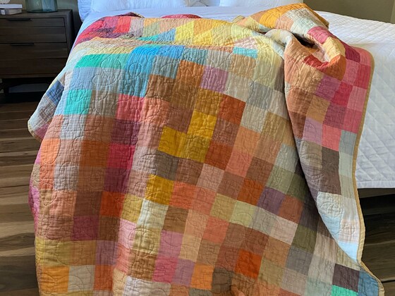 Handmade Vintage Half-square Triangles Whole Cloth Quilt, Midcentury Modern  Decor, Boho Cottagecore Aesthetic, 70s Bedroom Bedding -  Sweden