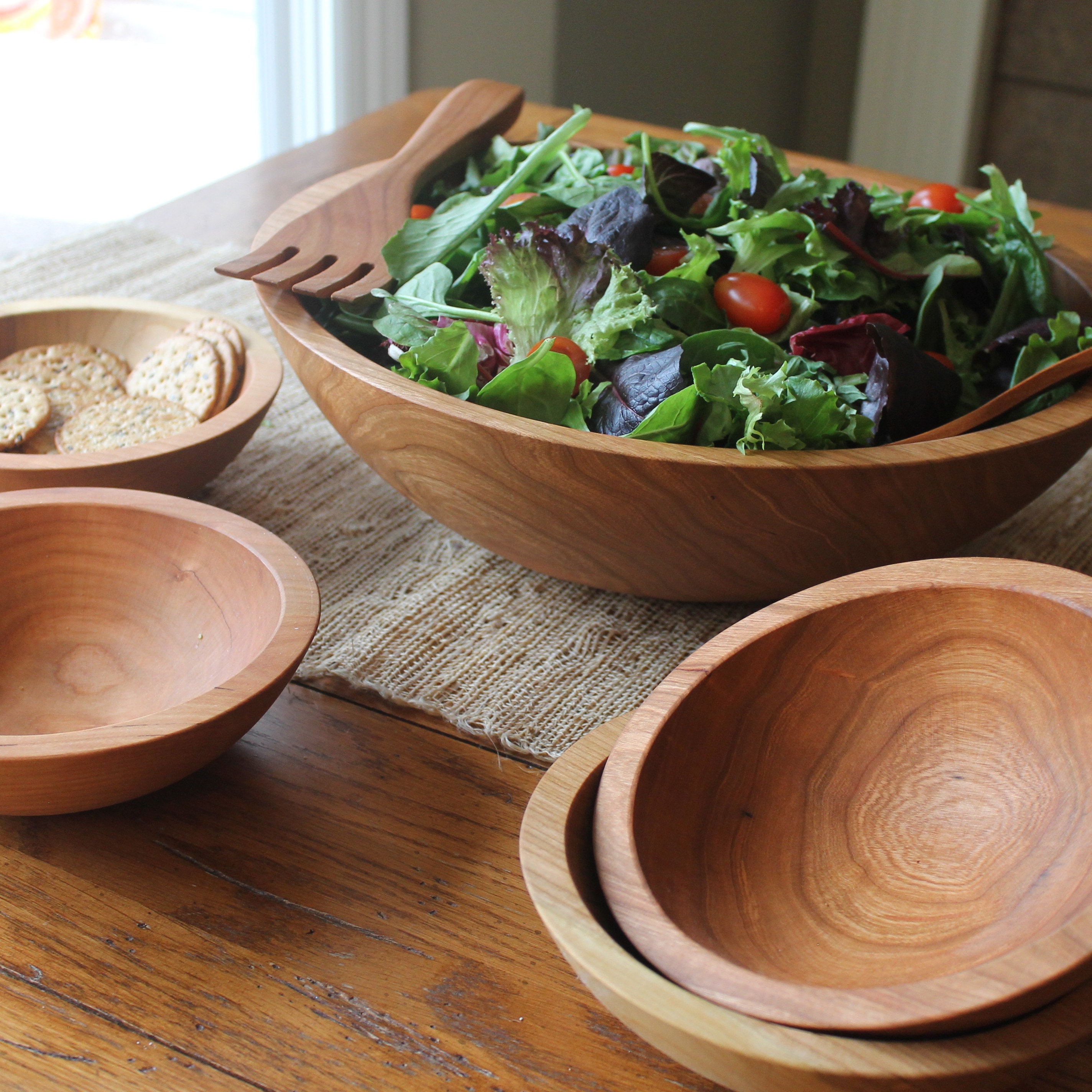 Table Concept Salad Bowl and Salad Servers Set, Acacia Wood Salad Bowls,  Fruit Bowl, Serving Bowls, Home Decor Housewarming Gifts, 12
