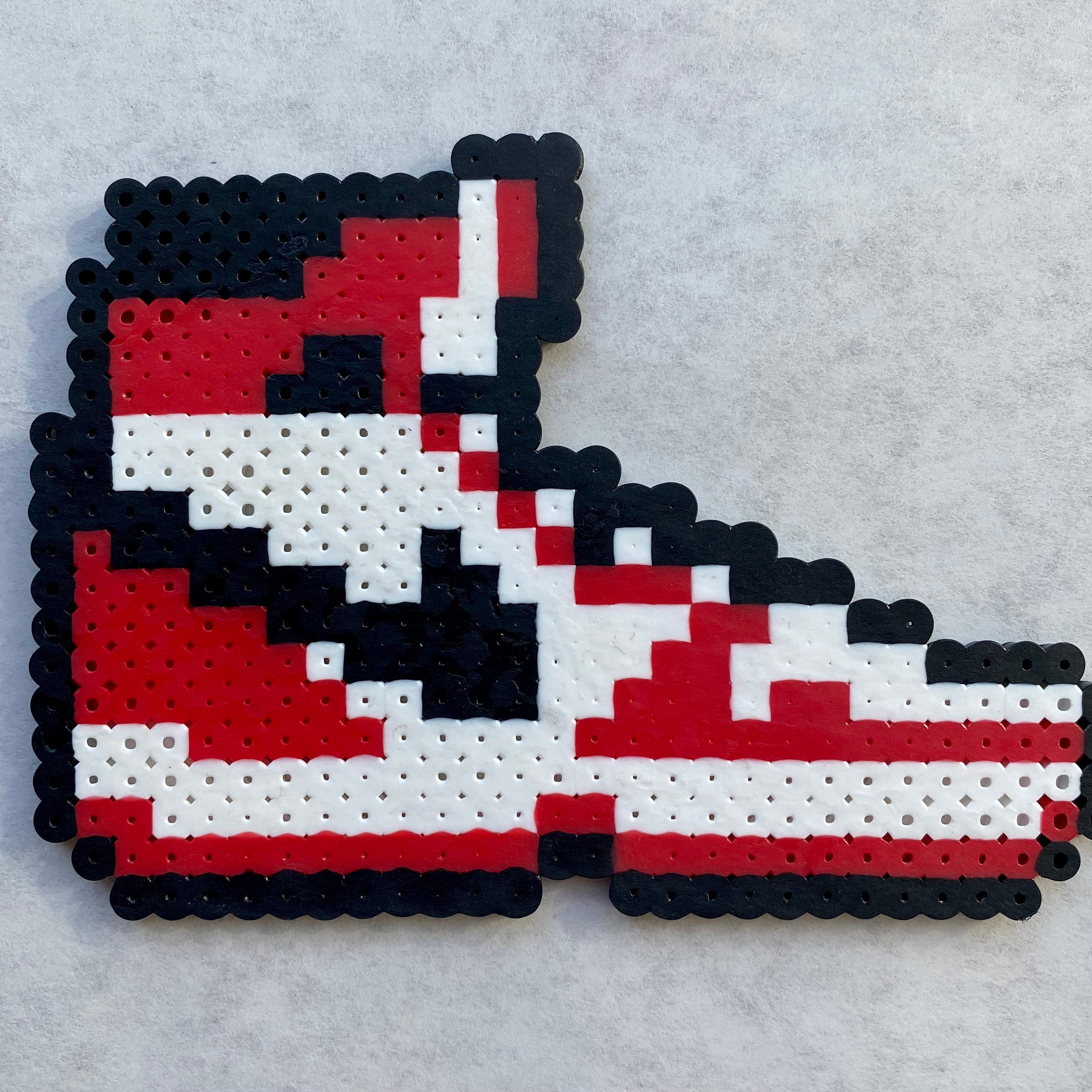 Impresionismo carro Posesión Perler bead Nike Jordan 1 - Etsy España