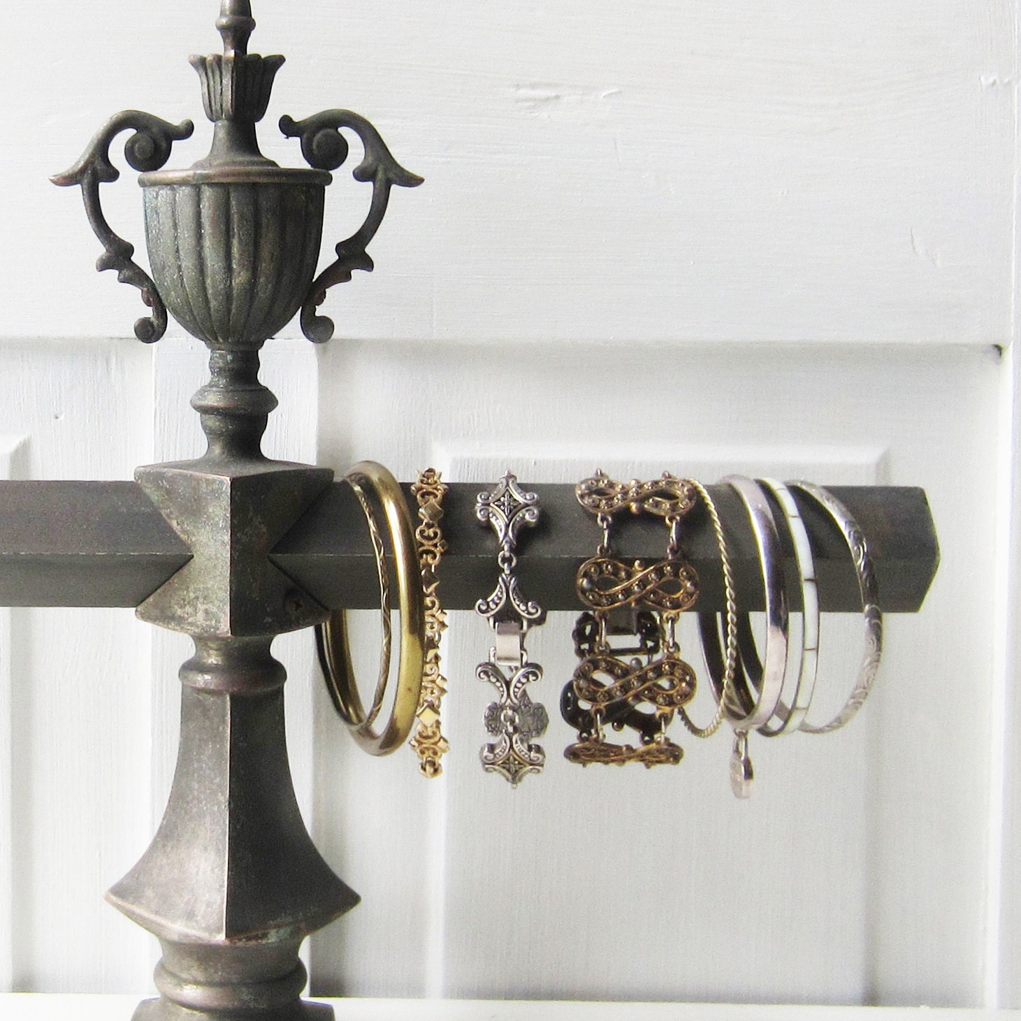 Metal Jewelry Display Stand, Bracelet Display, Jewellery Storage