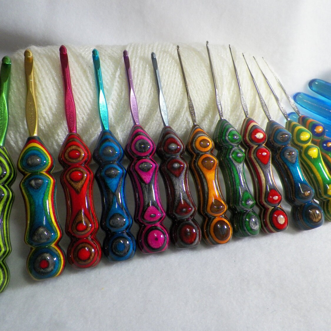 Shh I'm Counting - Knitter's Tool Tin with knitting notions, stitch  markers, travel scissors, TSA approved