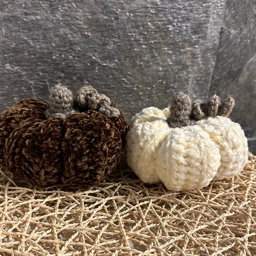 CrochetLovelyCrochet store logo
