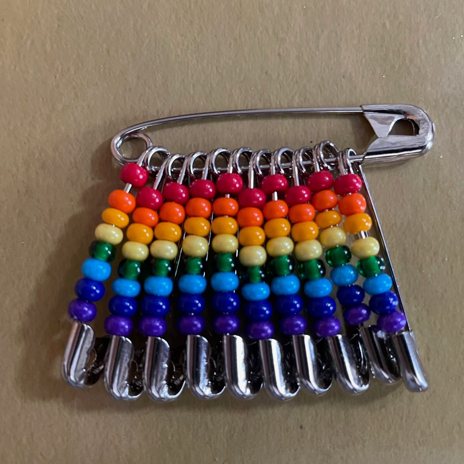 20pc Jumbo Safety Pins 85mmLarge Pin brooch Kilt Pins With EVERY Beads  Safety pins in Yellow,Blue,Purple,Red,Green