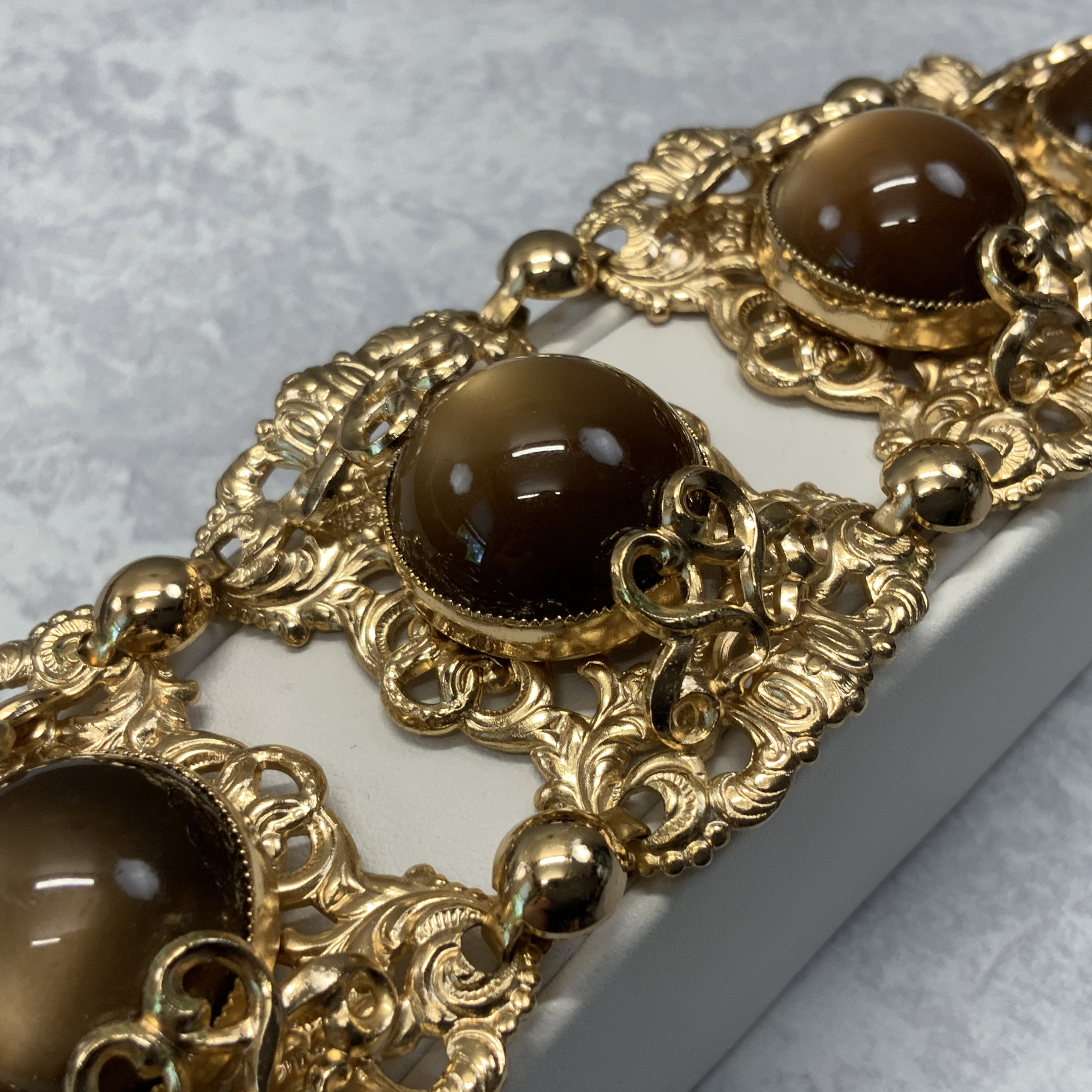 Luminesse jewelry shop