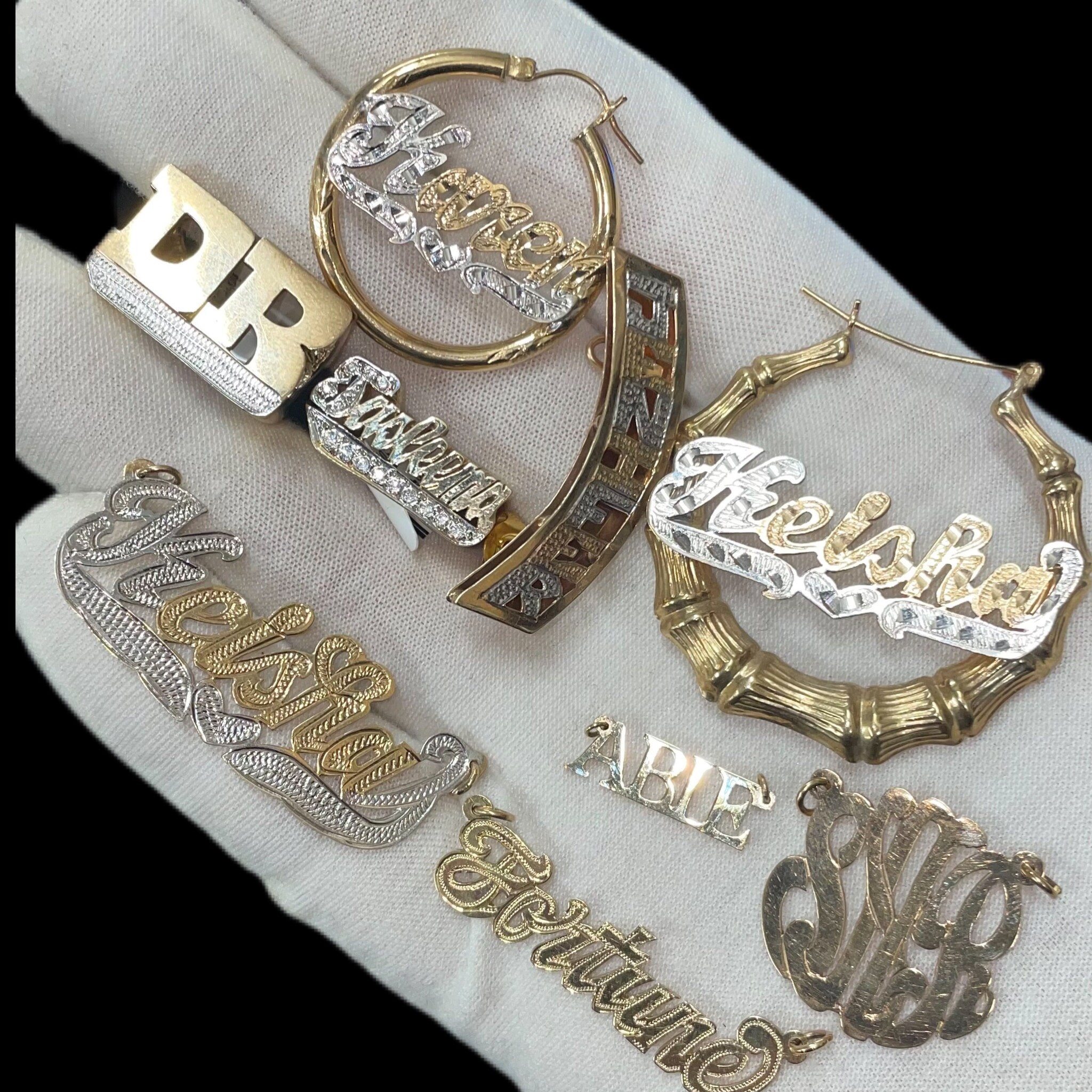 Custom Nameplate Diamond Necklace – Patricia Field ARTFASHION