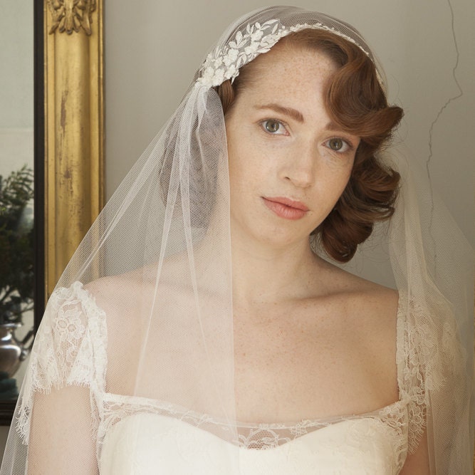 Vintage 1930s Long Veil with Crown — Miranda's Vintage Bridal