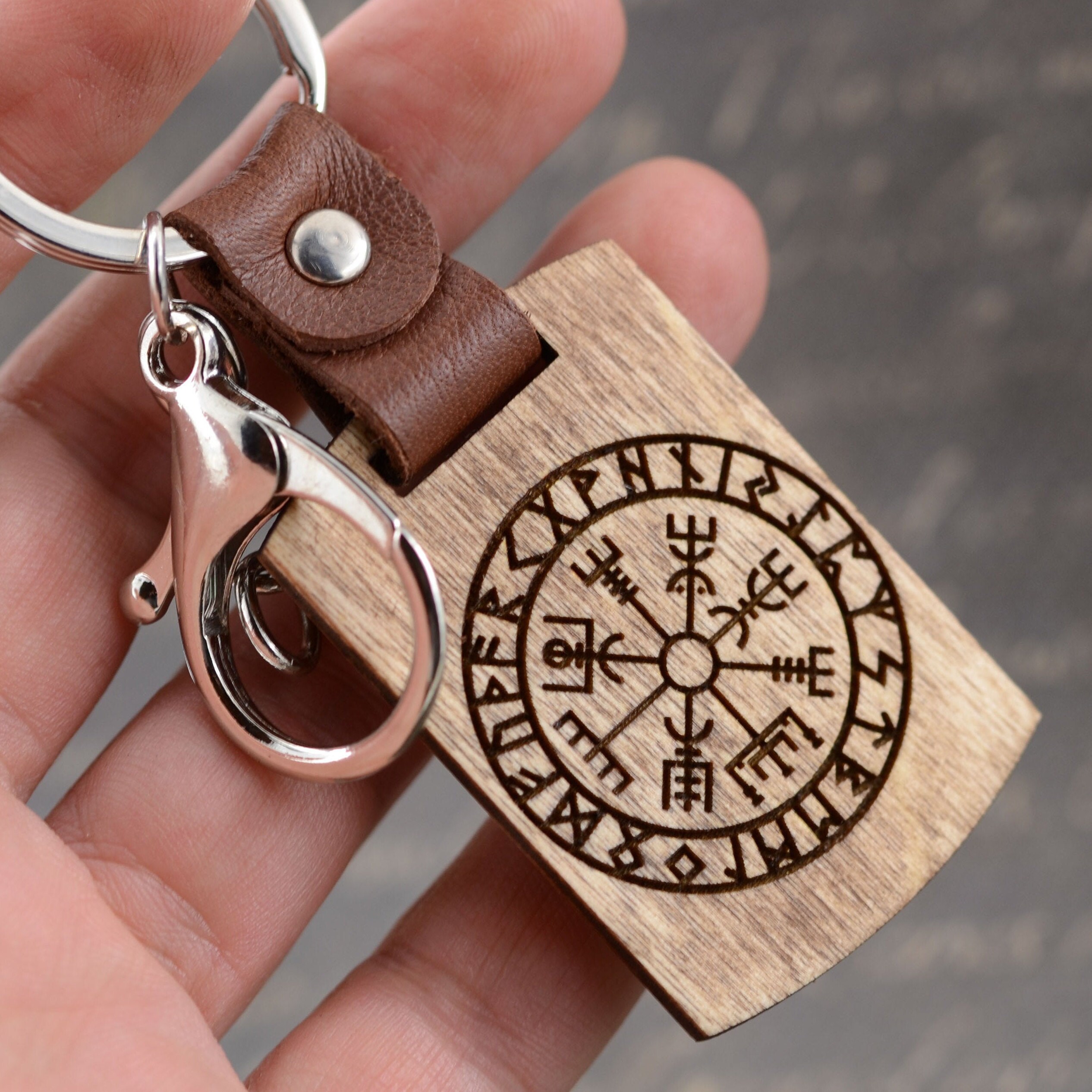Cyberpunk 2077 Samurai keychain Wood keychain for men Anniversary gift for boyfriend Gift for gamer