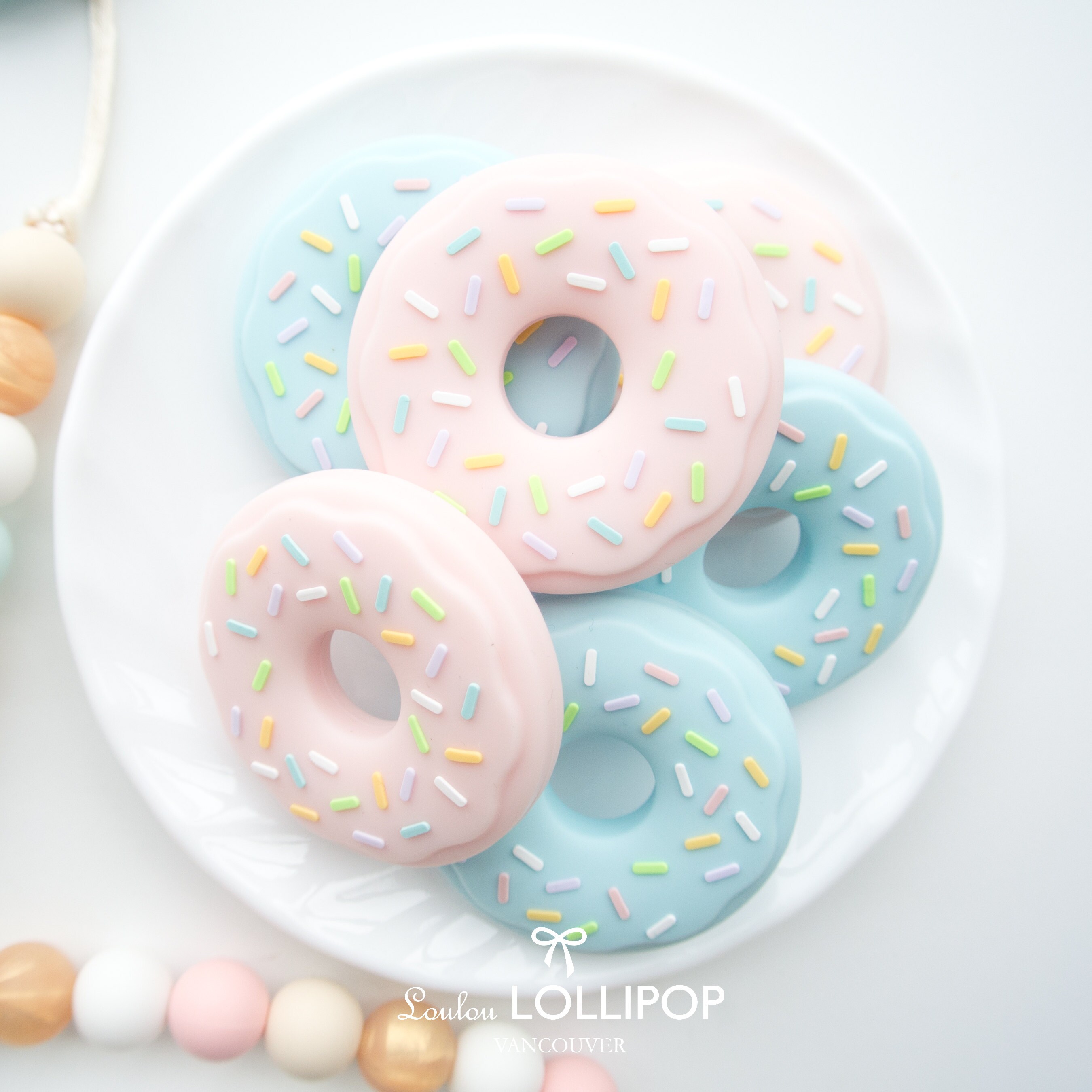 loulou lollipop donut teether