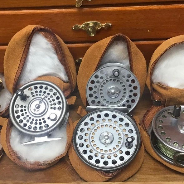 Vintage Orvis Battenkill 7/8 Disc Fly Reel and Orvis Clamshell Case -   Canada