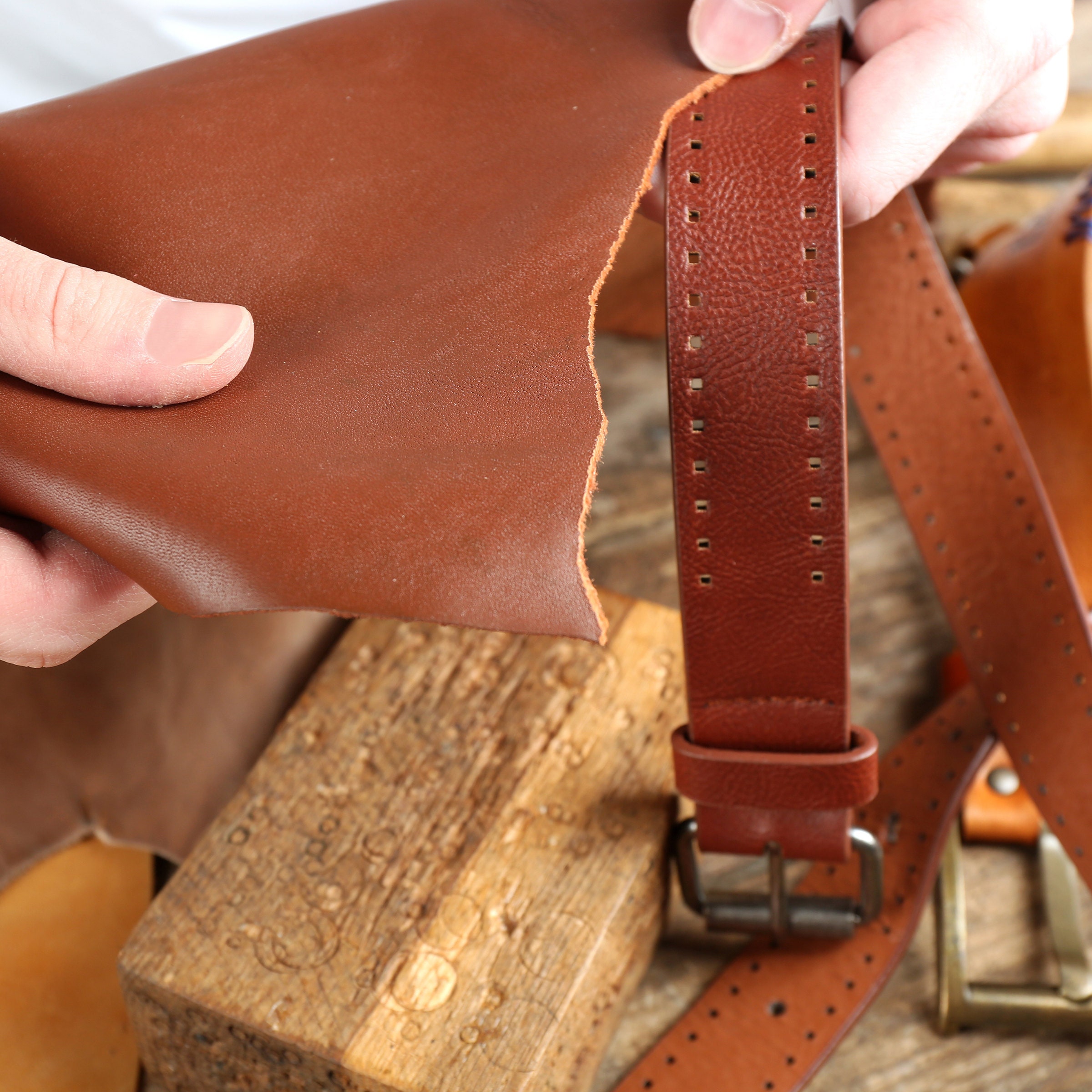 Boucle ceinture cuir qualité effet argent vieilli noirci aspect ancien