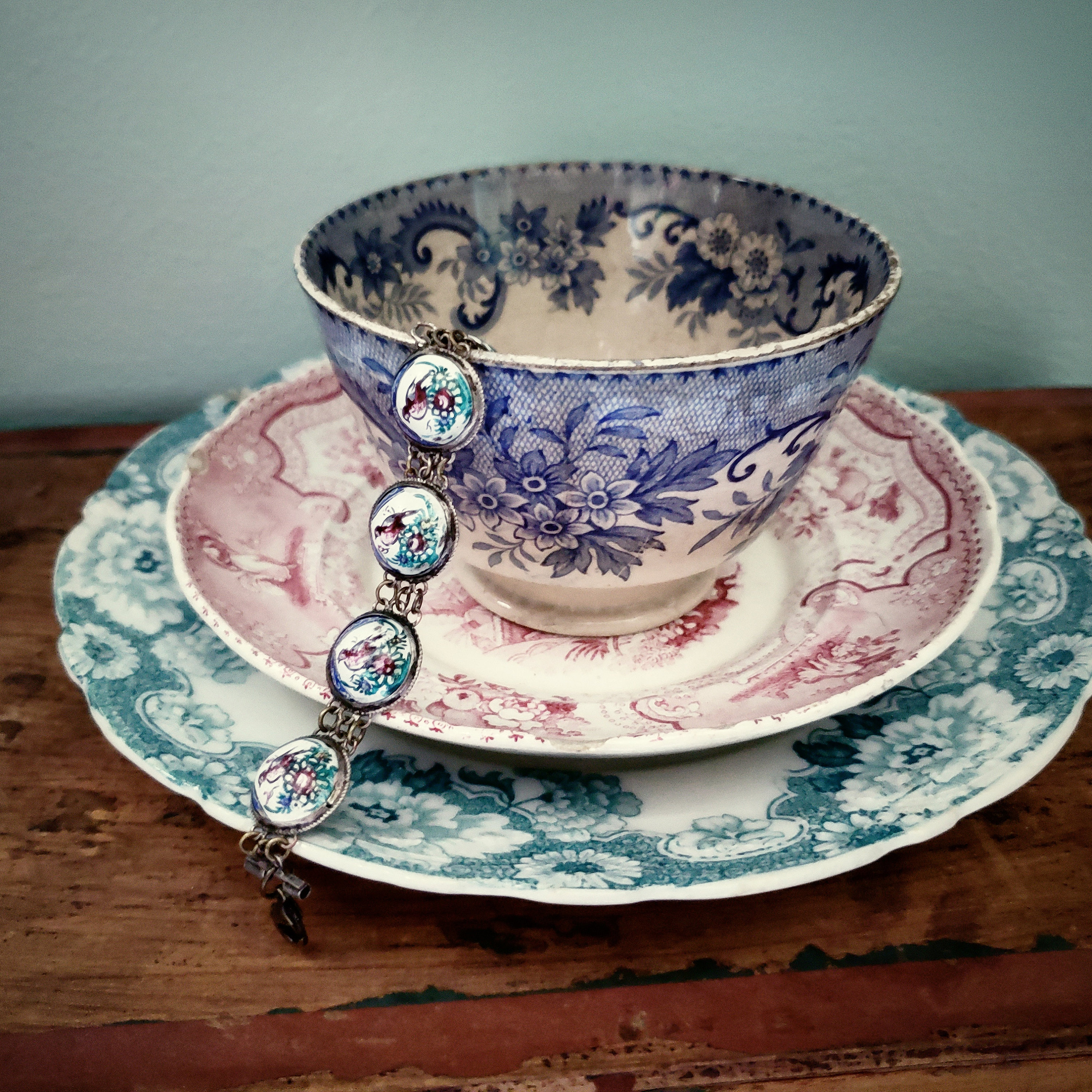 Vintage Periwinkle Blue Milk Glass Cups Set of Five Retro Pastel Colors  Custard Sherbet Little Dessert Egg Dishes Cottage Kitchen 