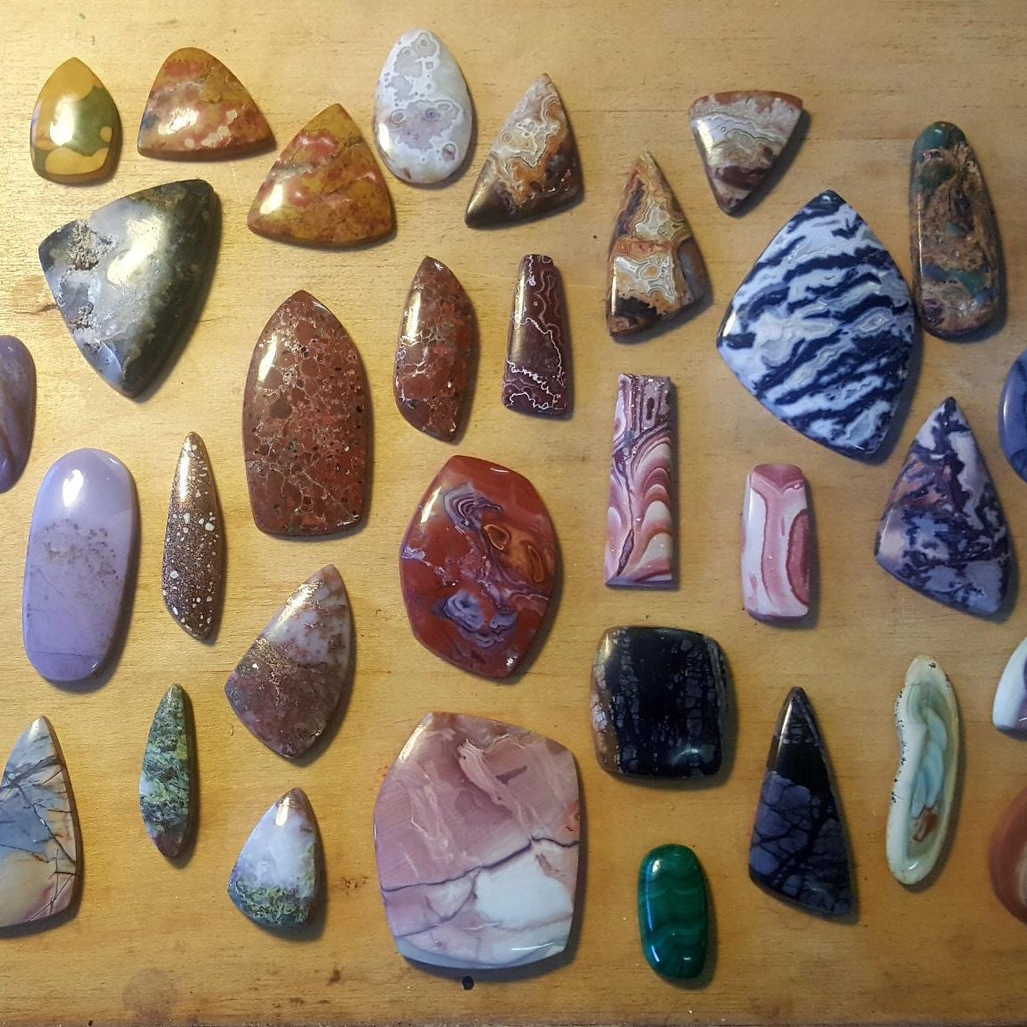 47x30x5 Snakeskin Jasper 82.4ct