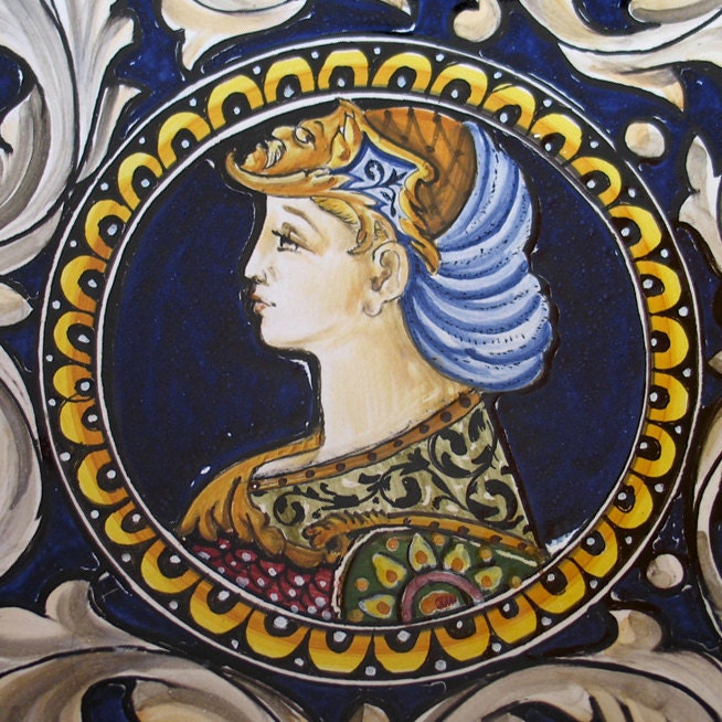 Maiolica Ceramic Bowl measuring 28 cm in diameter