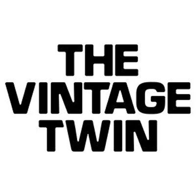 1991 Dee Brown Basketball Tee USA Free Shipping - The Vintage Twin