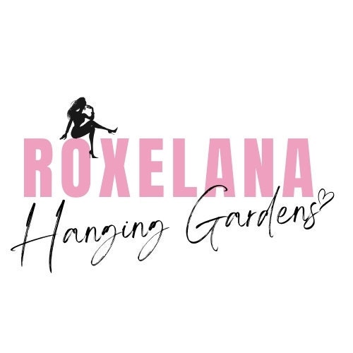 RoxelanaofElegance store logo