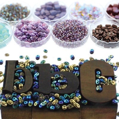 BEADS /& MONOGRAM DESIGN #1 LASER ROUND ADDRESS LABELS GLOSSY /& MATTE