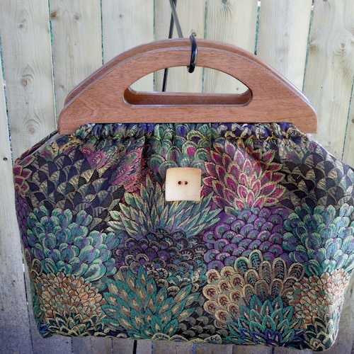 HANDMADE WHITE GREEN AND LILAC DITSY FLOWERED DRAWSTRING KNITTING NEEDLE BAG