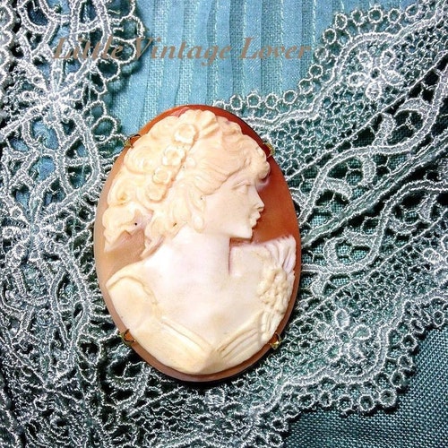 Littlevintagelover store logo