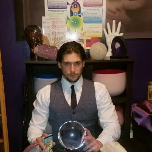 PsychicDerrek store logo